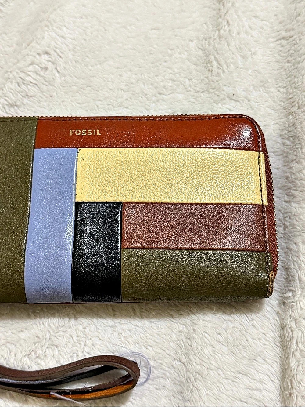 Fossil Color Block Wristlet Wallet in Brown & Green
